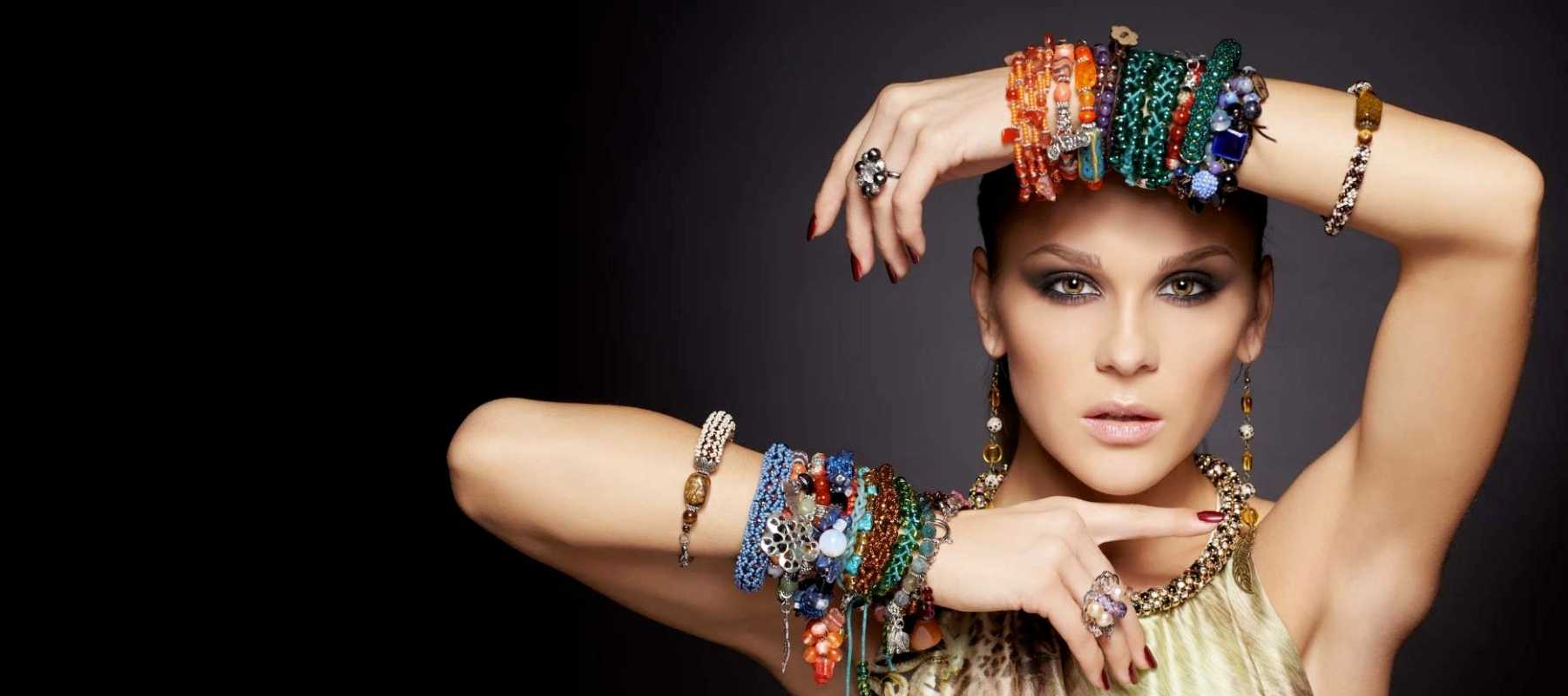 Auswara-bracelets-homepage