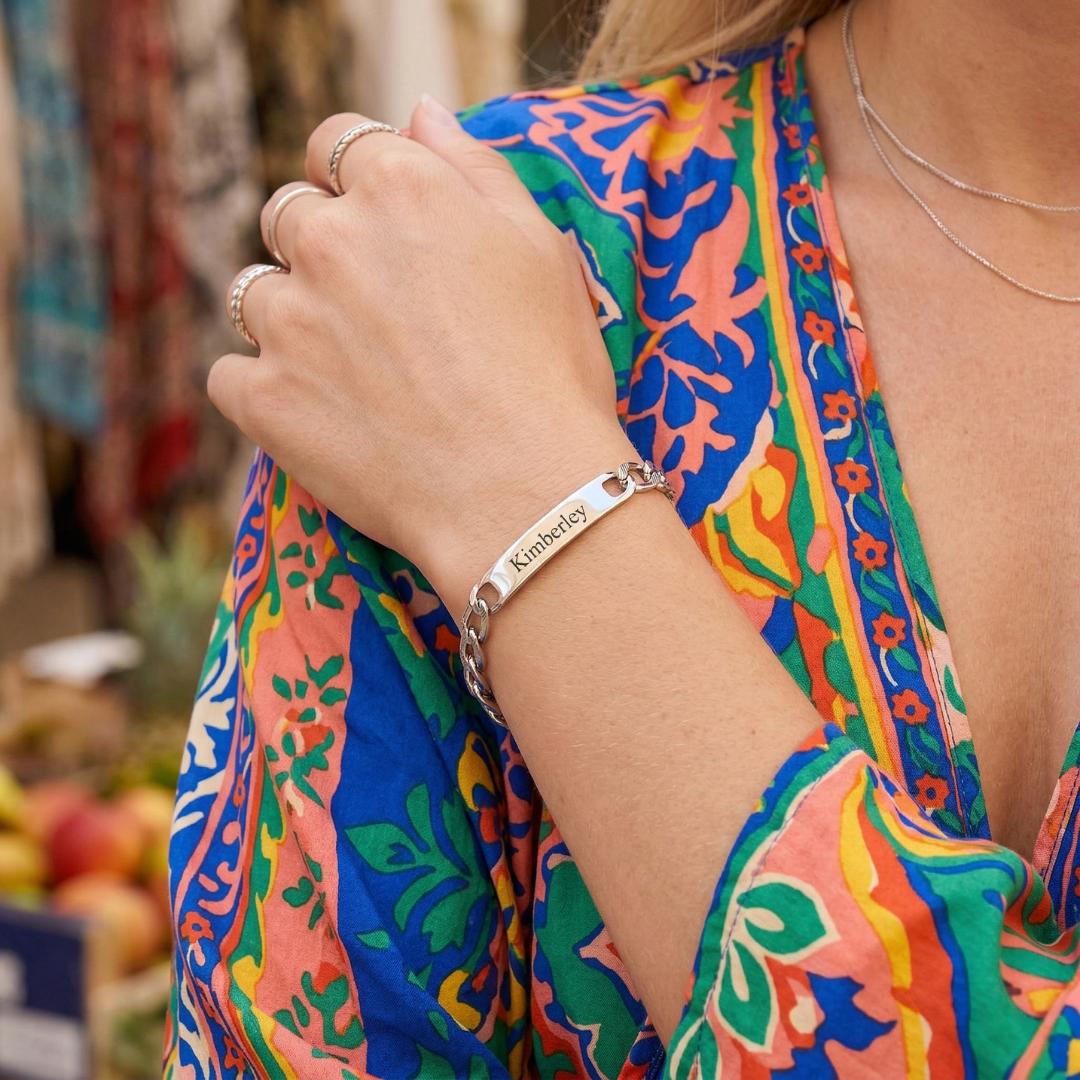 Valora Personalised Link Bracelet-Women Bracelets-Auswara