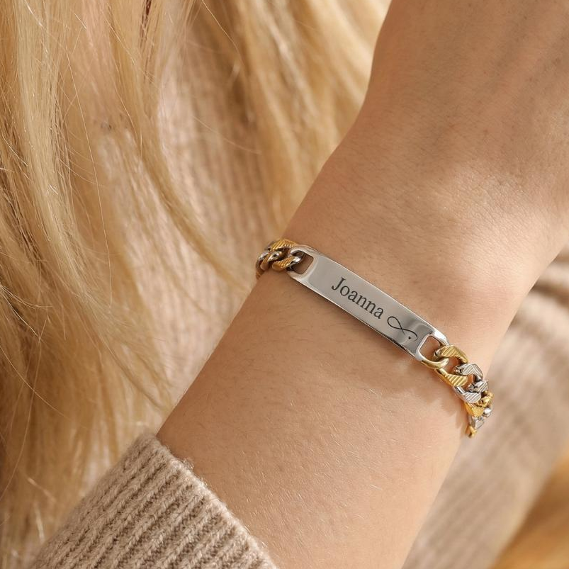 Valora Personalised Women's Link Bracelet